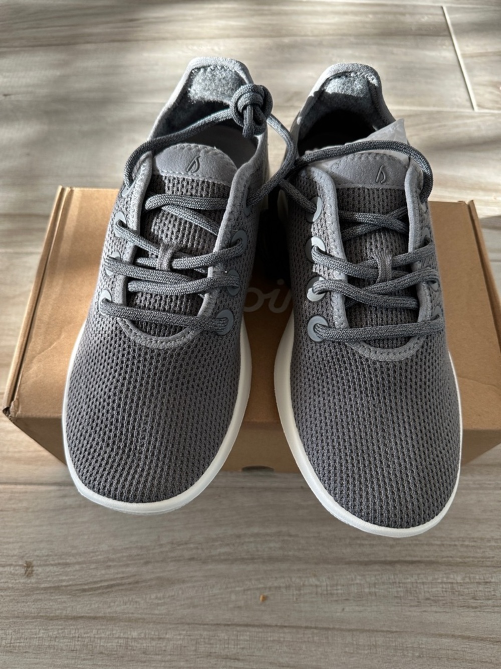 allbirds Men's Gray Knit Sneakers, Size 9 (NWT)